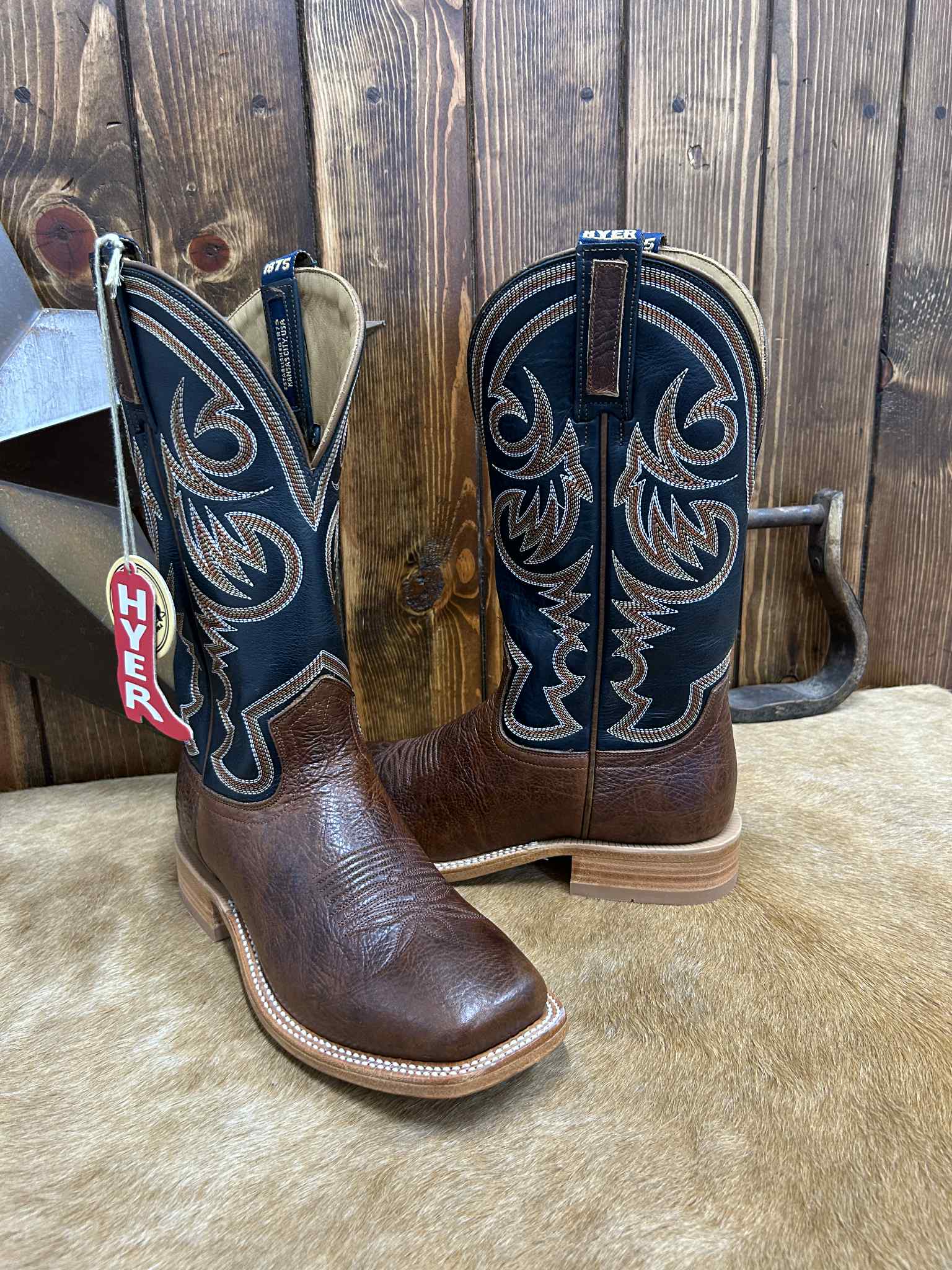 Men's Hyer Sawyer Redwood Bull Shrunken Shoulder Boot-Men's Boots-HYER Boots-Lucky J Boots & More, Women's, Men's, & Kids Western Store Located in Carthage, MO