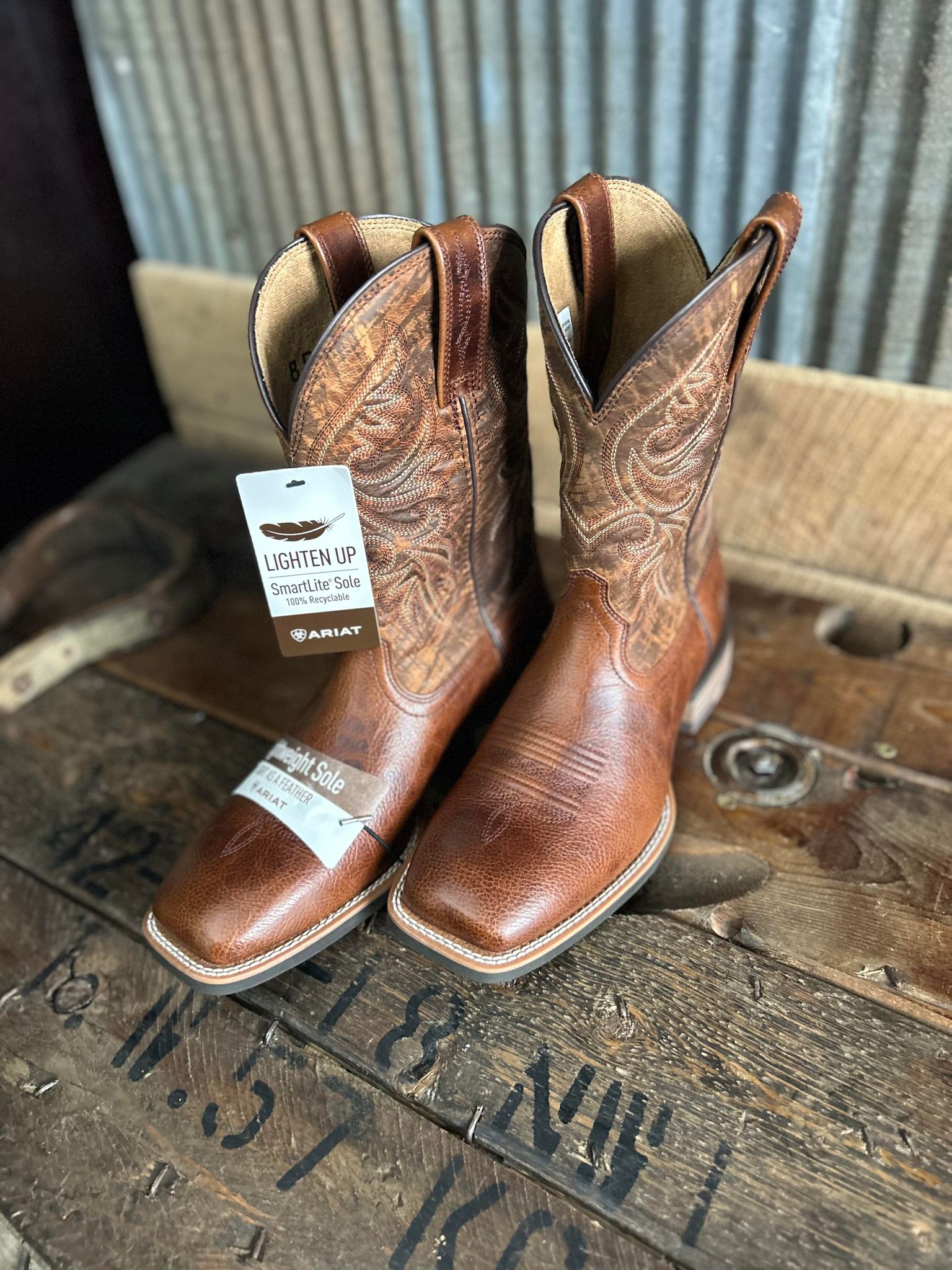 Men's Ariat Slingshot Cowboy Boot-Men's Boots-Ariat-Lucky J Boots & More, Women's, Men's, & Kids Western Store Located in Carthage, MO