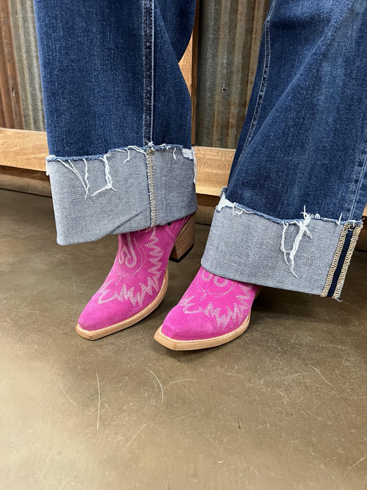 Womens Ariat Dixon Bootie In Haut Pink-Women's Boots-Ariat-Lucky J Boots & More, Women's, Men's, & Kids Western Store Located in Carthage, MO