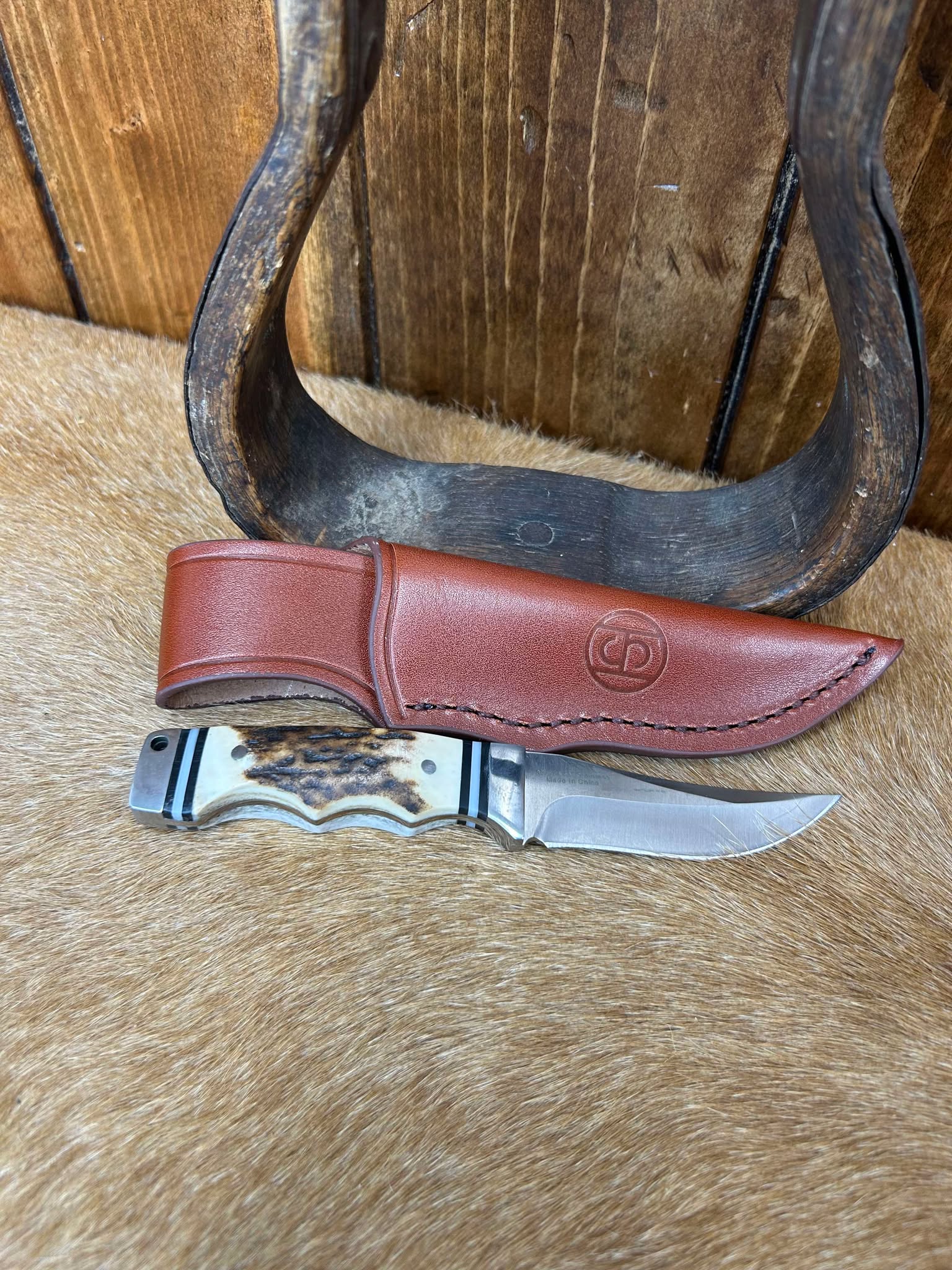 Circle SH Knives-Knives-WESTERN FASHION ACCESSORIES-Lucky J Boots & More, Women's, Men's, & Kids Western Store Located in Carthage, MO
