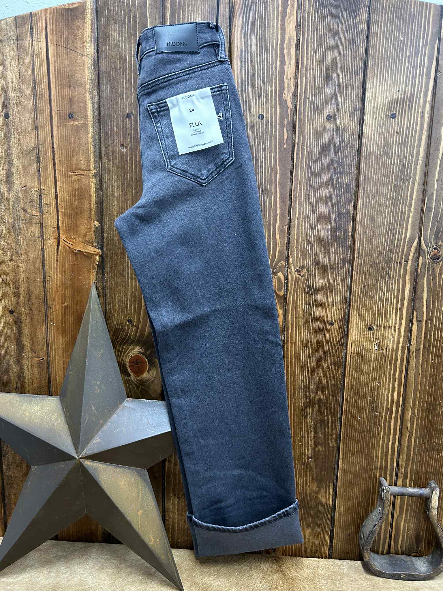 Hidden Caroline High Rise Cuffed Classic Straight Leg Jean