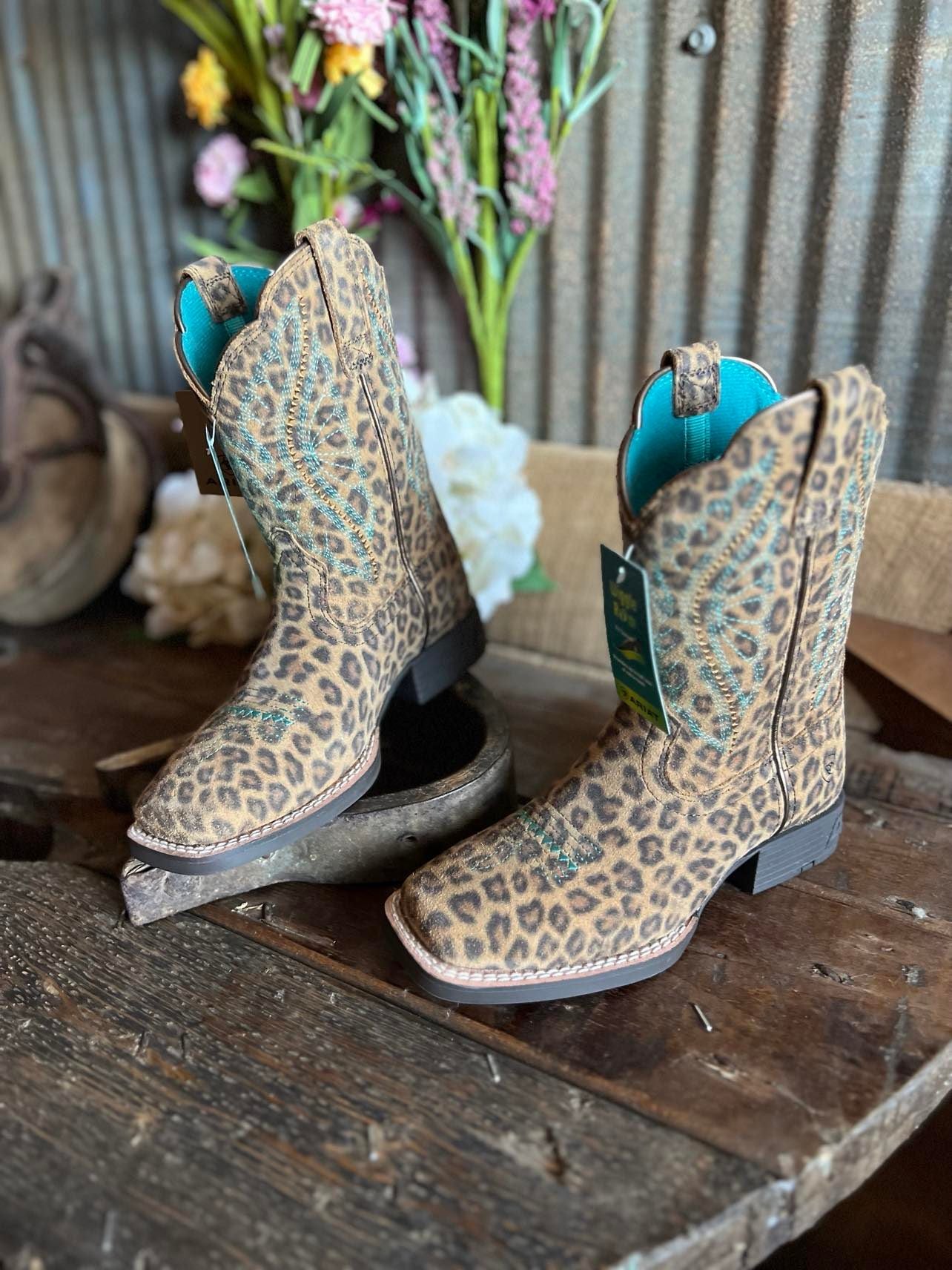 Ariat Leopard Print Boots Women's Round Up Crossroads Western