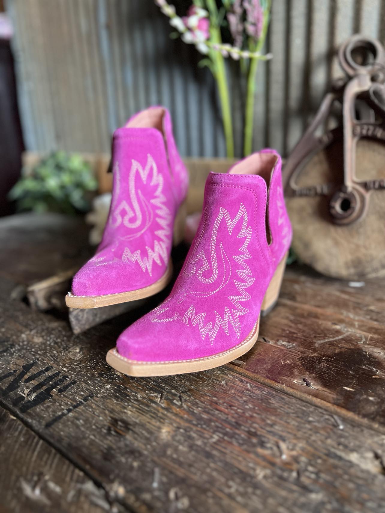 Womens Ariat Dixon Bootie In Haut Pink-Women's Booties-Ariat-Lucky J Boots & More, Women's, Men's, & Kids Western Store Located in Carthage, MO