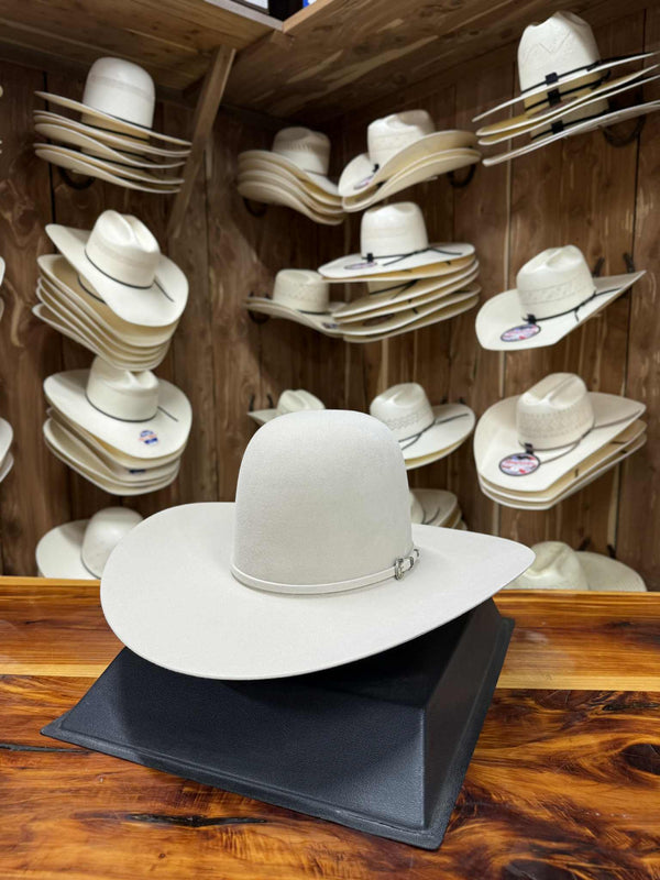 Rodeo King 30X Silver Belly Felt Hat 4.5" Brim