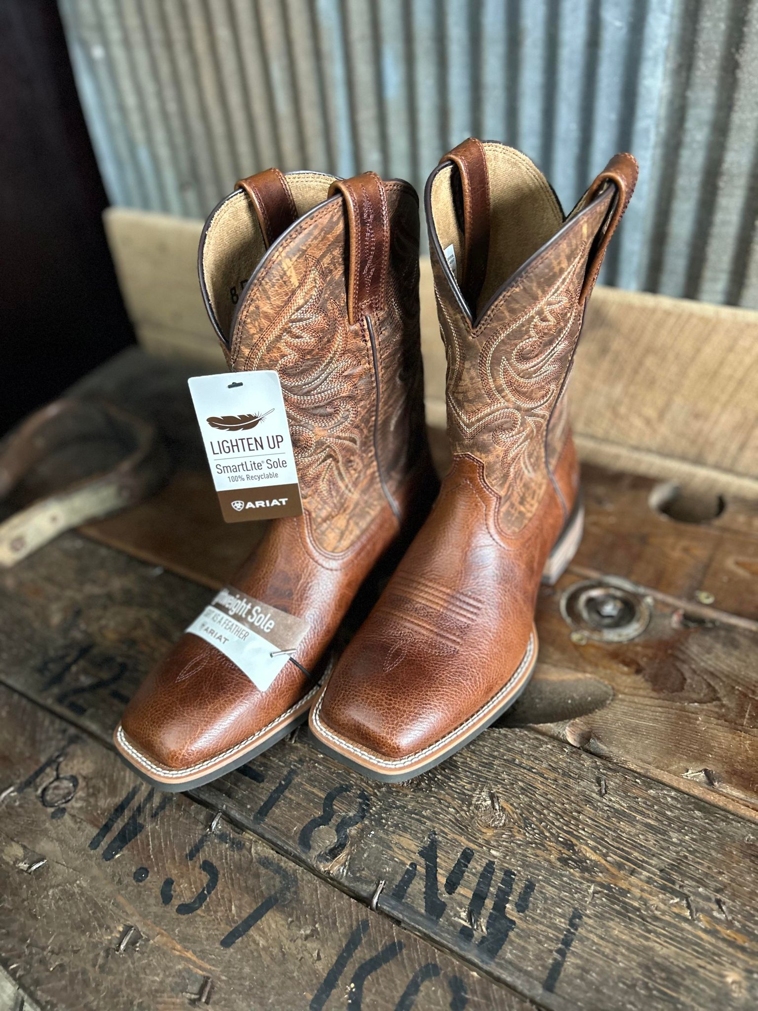 Men's Ariat Slingshot Cowboy Square Toe Boot-Men's Boots-Ariat-Lucky J Boots & More, Women's, Men's, & Kids Western Store Located in Carthage, MO