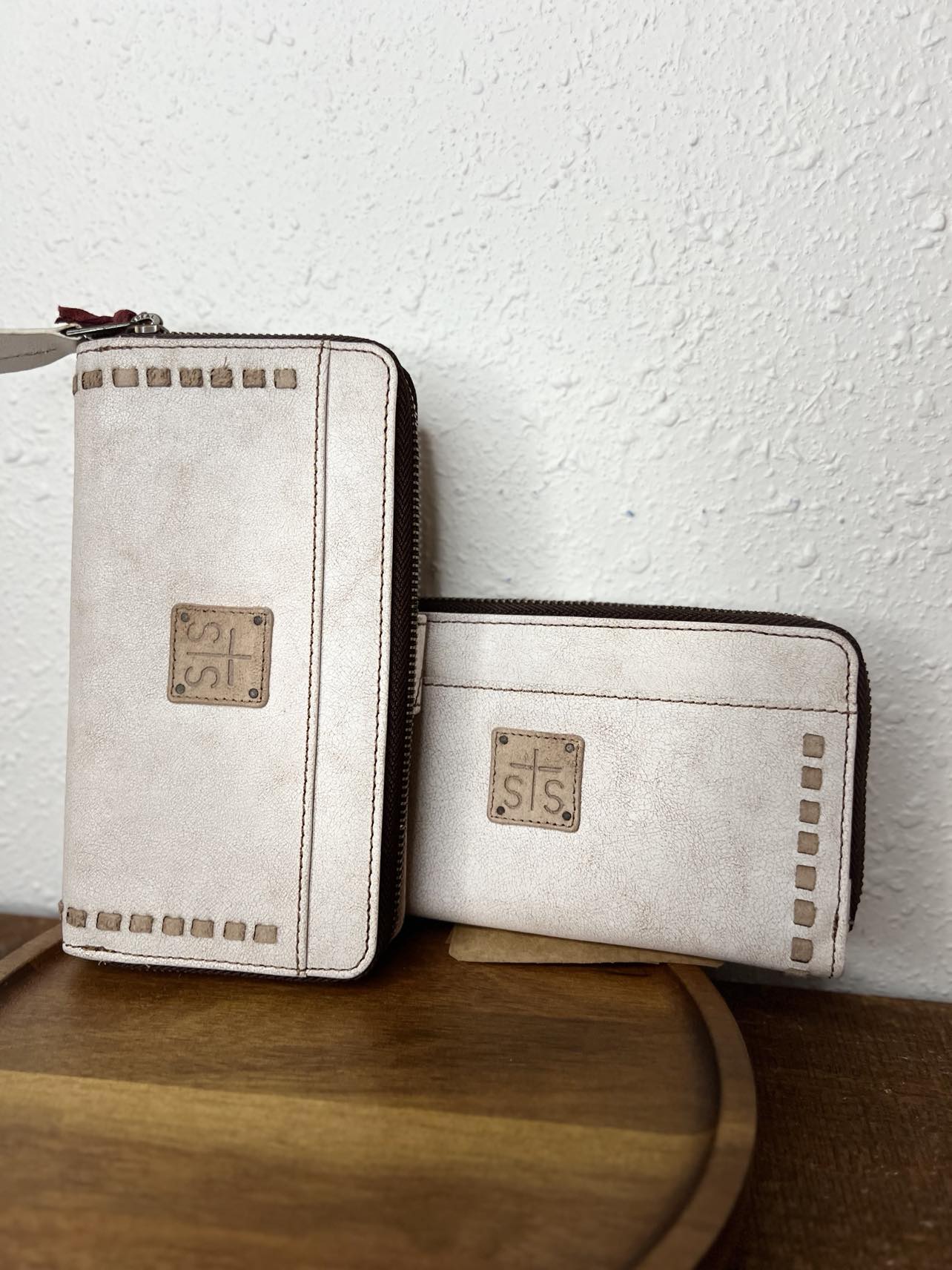 STS Cremello Chelsea Wallet-Wallets-Carrol STS Ranchwear-Lucky J Boots & More, Women's, Men's, & Kids Western Store Located in Carthage, MO