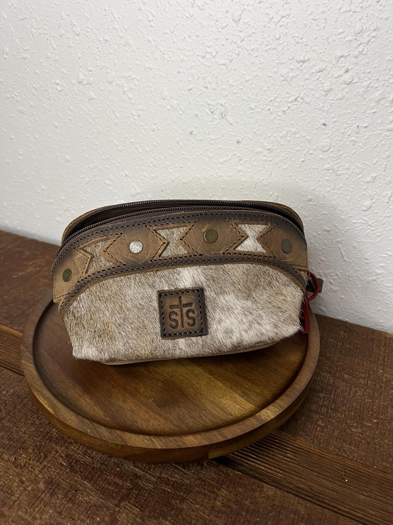 STS Rosewell Cowhide Belle Makeup Bag-Make-up bag-Carrol STS Ranchwear-Lucky J Boots & More, Women's, Men's, & Kids Western Store Located in Carthage, MO