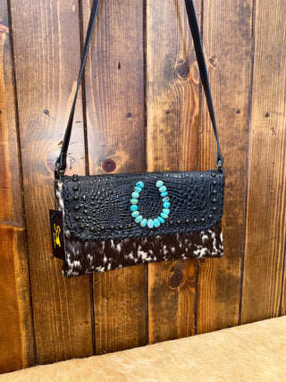 Kurtmen Horseshoe Holly Purse