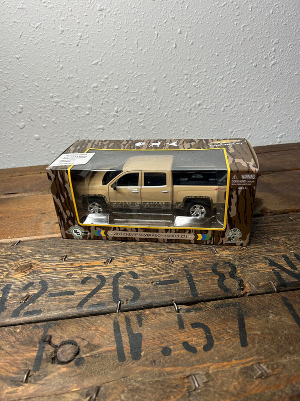 1:24 Mossy Oak Chevrolet Silverado 1500 LT Z71-Toys-Big Country Toys-Lucky J Boots & More, Women's, Men's, & Kids Western Store Located in Carthage, MO