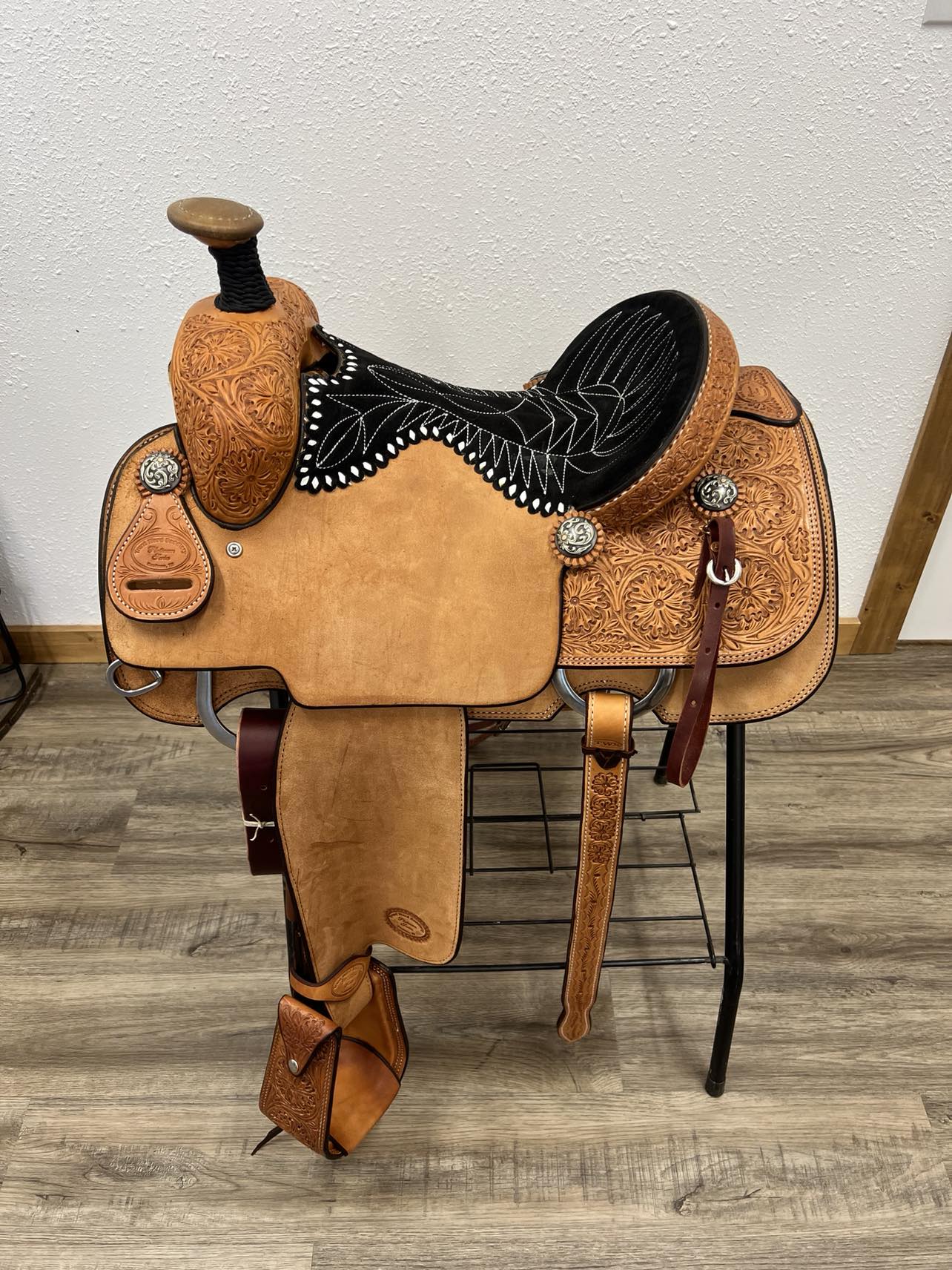 Trent Ward Platinum Roper Saddle ISPR516-24-Saddle-Trent Ward-Lucky J Boots & More, Women's, Men's, & Kids Western Store Located in Carthage, MO