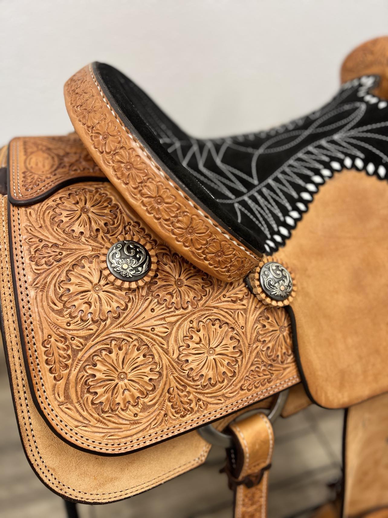 Trent Ward Platinum Roper Saddle ISPR516-24-Saddle-Trent Ward-Lucky J Boots & More, Women's, Men's, & Kids Western Store Located in Carthage, MO