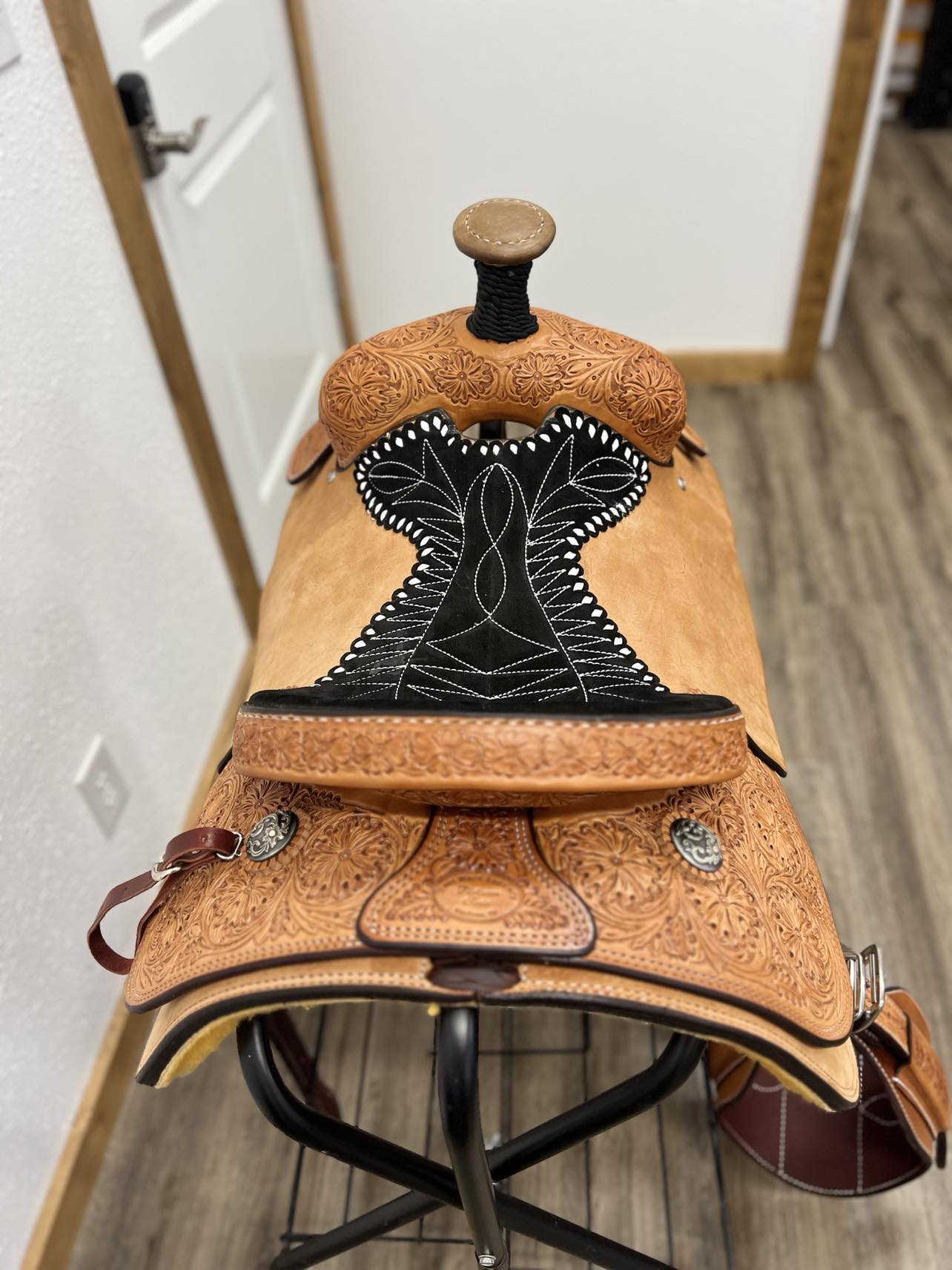 Trent Ward Platinum Roper Saddle ISPR516-24-Saddle-Trent Ward-Lucky J Boots & More, Women's, Men's, & Kids Western Store Located in Carthage, MO