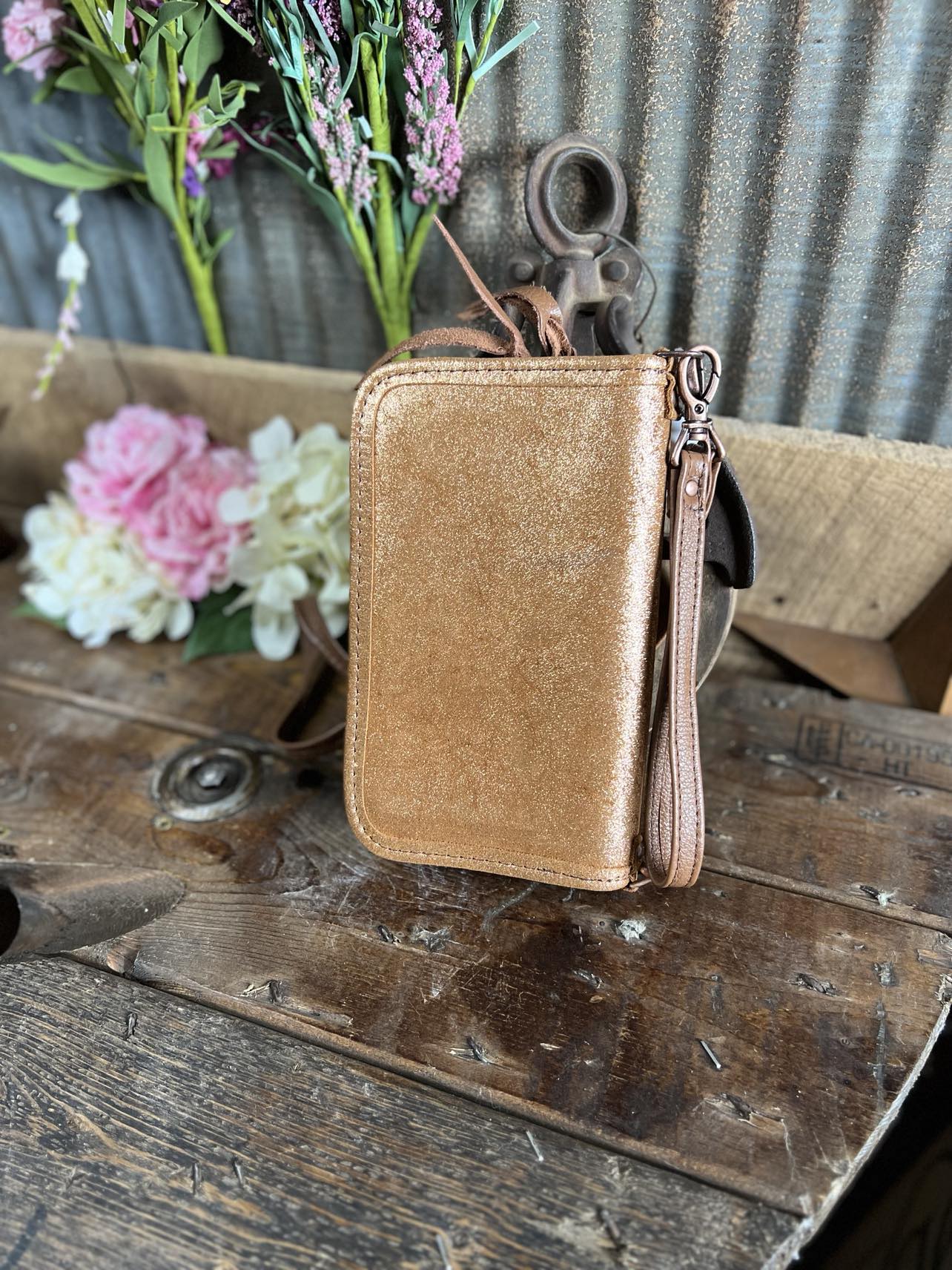 Double J Clutch Organizers-Handbags-DOUBLE J SADDLERY-Lucky J Boots & More, Women's, Men's, & Kids Western Store Located in Carthage, MO