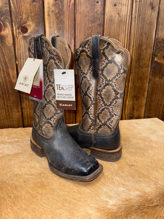 Women's Ariat Frontier Farrah Boot *FINAL SALE*