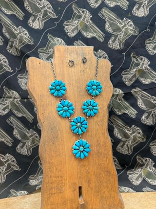 Lainey necklace, authentic turquoise necklace, sterling silver jewelry, Southwestern statement necklace, turquoise cluster necklace, handcrafted silver jewelry, boho turquoise pendant.