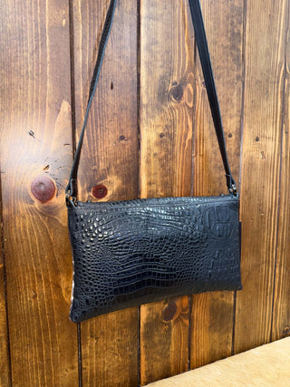 Kurtmen Horseshoe Holly Purse