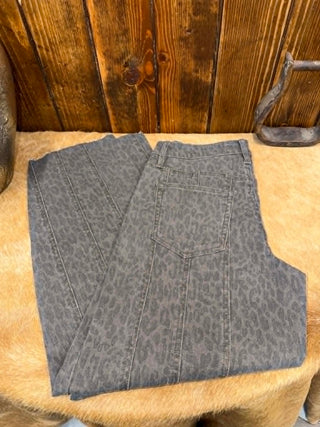 Women's Hidden Sammie Cheetah Barrel Jean