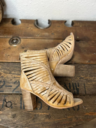 Diba True Pebble Roc Sandals *FINAL SALE*-Sandals-Diba True-Lucky J Boots & More, Women's, Men's, & Kids Western Store Located in Carthage, MO