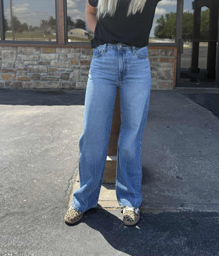 Women's Levi's Ribcage Wide Leg in Medium Wash-Women's Denim-Levi's-Lucky J Boots & More, Women's, Men's, & Kids Western Store Located in Carthage, MO