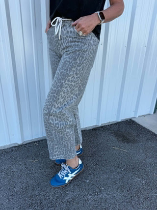 Women's Vervet Kate High Rise Barrel Jean-Women's Denim-Flying Monkey-Lucky J Boots & More, Women's, Men's, & Kids Western Store Located in Carthage, MO