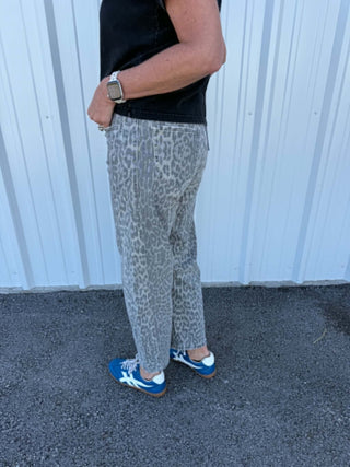 Women's Vervet Kate High Rise Barrel Jean-Women's Denim-Flying Monkey-Lucky J Boots & More, Women's, Men's, & Kids Western Store Located in Carthage, MO