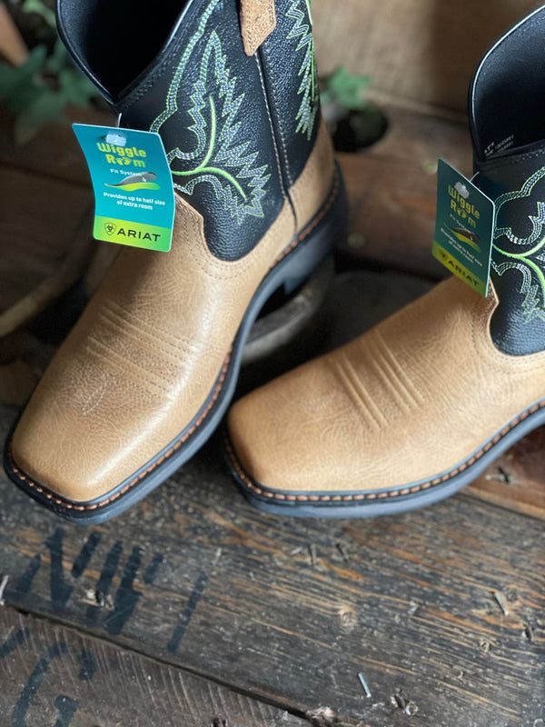 Youth Ariat Workhog Dark Forest-Kids Boots-Ariat-Lucky J Boots & More, Women's, Men's, & Kids Western Store Located in Carthage, MO