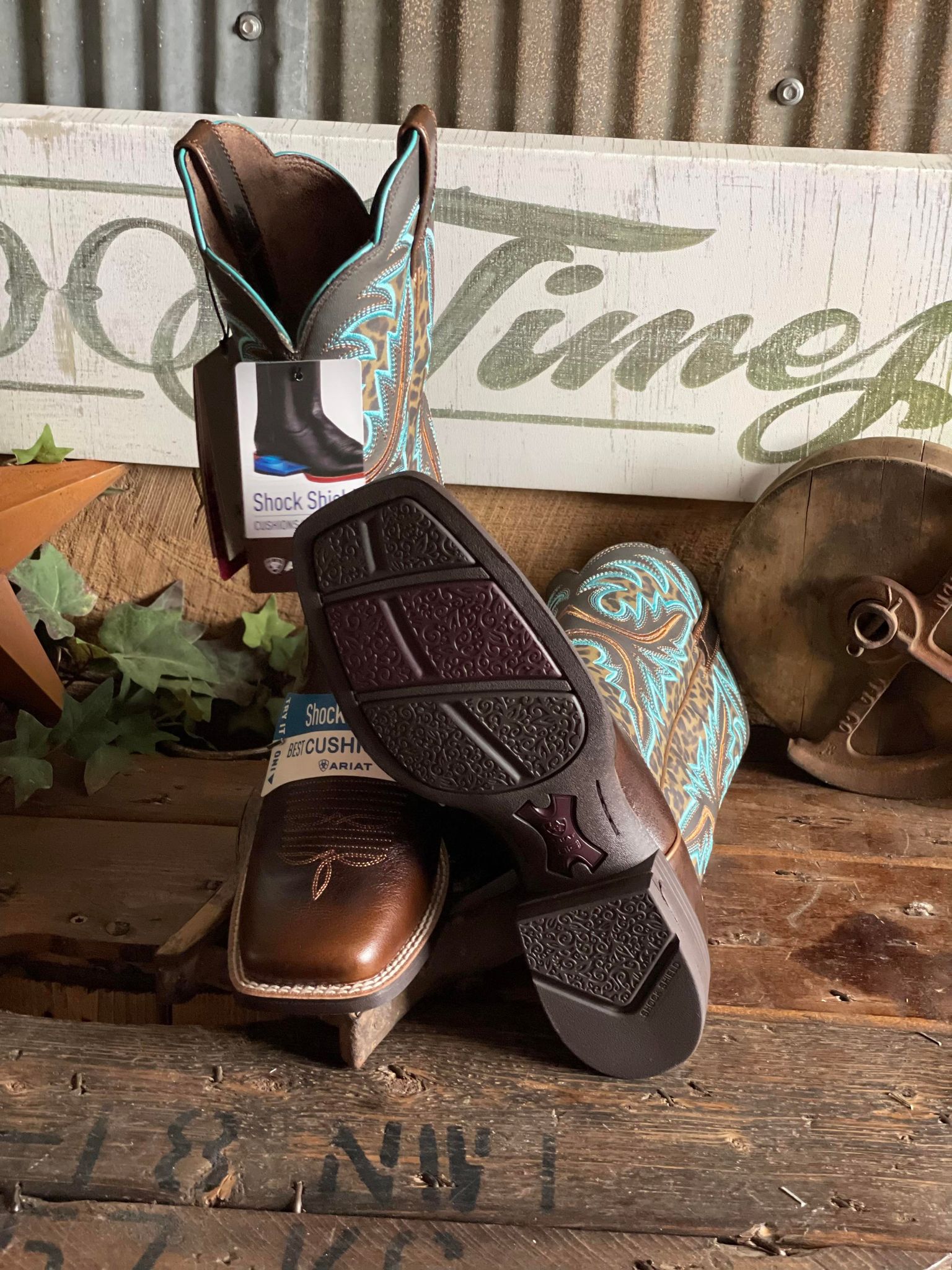 Ariat Women's Lonestar Square Toe Boot-Women's Boots-Ariat-Lucky J Boots & More, Women's, Men's, & Kids Western Store Located in Carthage, MO