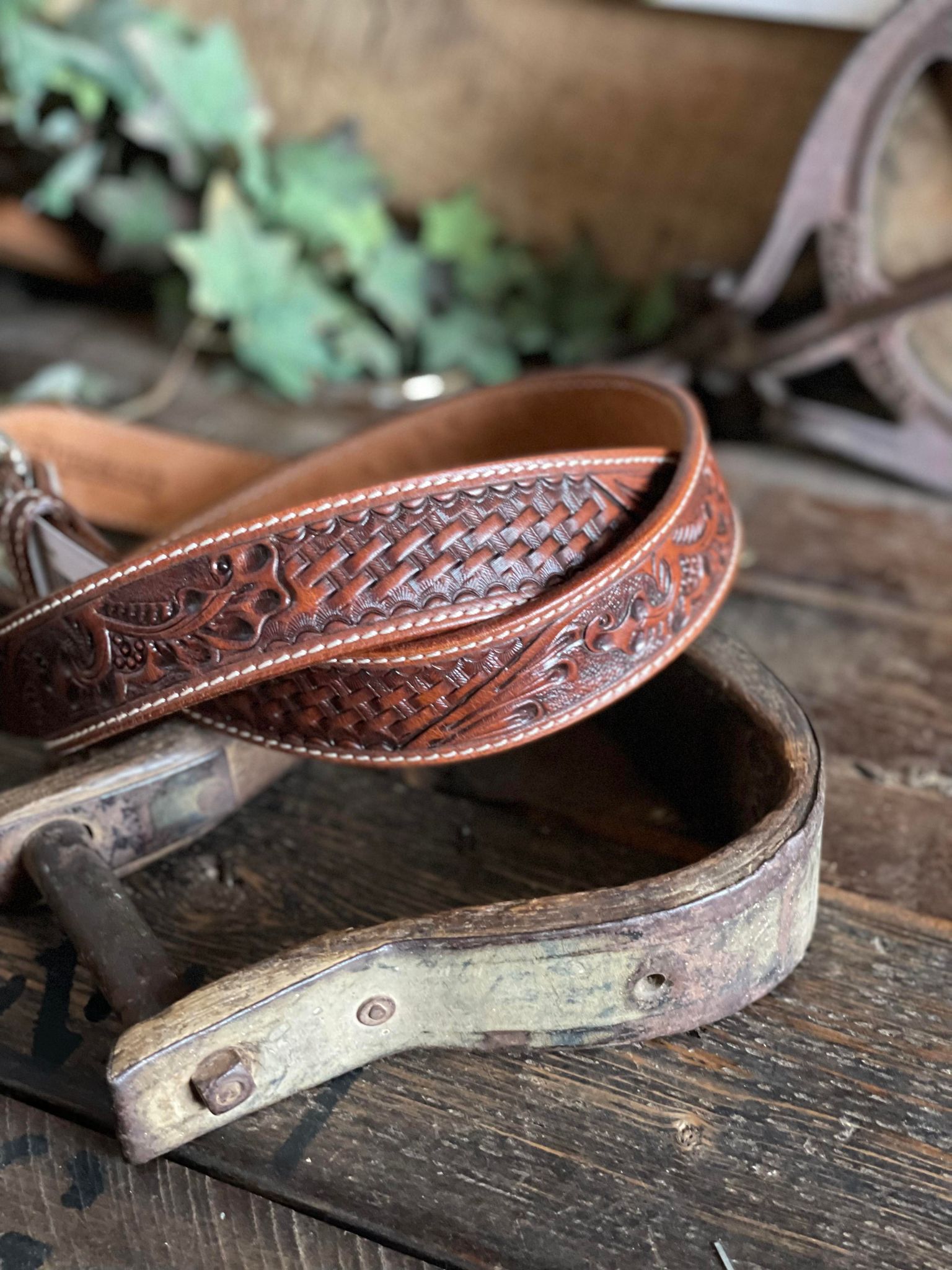 XB-100 Twisted X Chestnut Basket Floral Weave Belt-Women's Belts-WESTERN FASHION ACCESSORIES-Lucky J Boots & More, Women's, Men's, & Kids Western Store Located in Carthage, MO