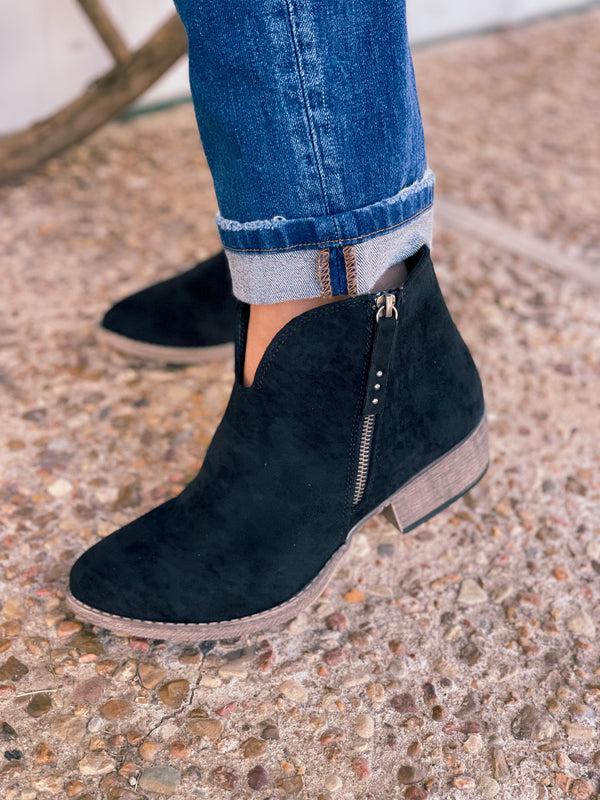Divine Bootie In Black by Very G *Final Sale*-Women's Booties-Very G-Lucky J Boots & More, Women's, Men's, & Kids Western Store Located in Carthage, MO