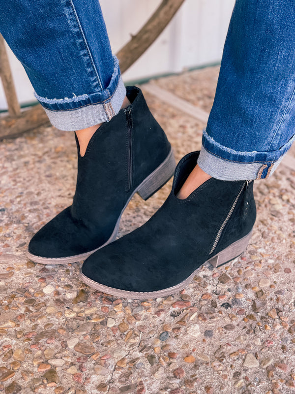Divine Bootie In Black by Very G *Final Sale*-Women's Booties-Very G-Lucky J Boots & More, Women's, Men's, & Kids Western Store Located in Carthage, MO